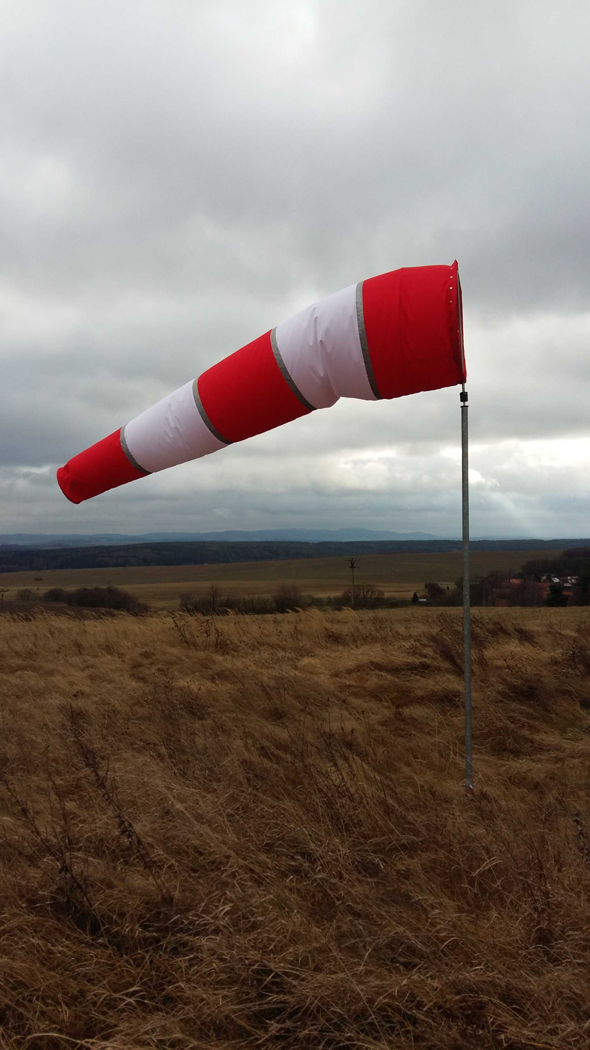 Windsackhülle für Korbdurchmesser 90 cm, UV-geschützt, wasserabweisend, mit reflektierendem Band.