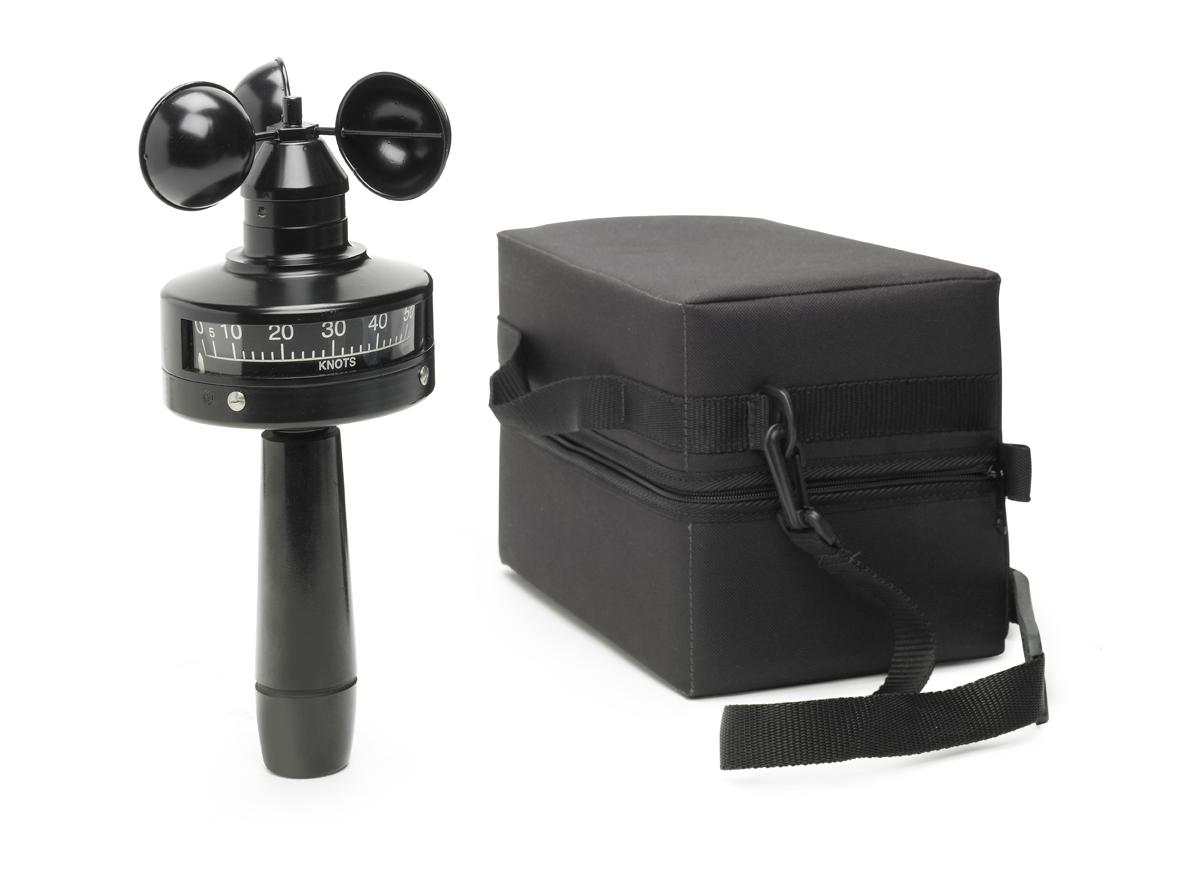 Analoger Metall-Handwindmesser HIM159 with black housing and carrying case.