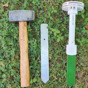 TMS Installationshilfe tool for setting soil moisture sensors without damage.