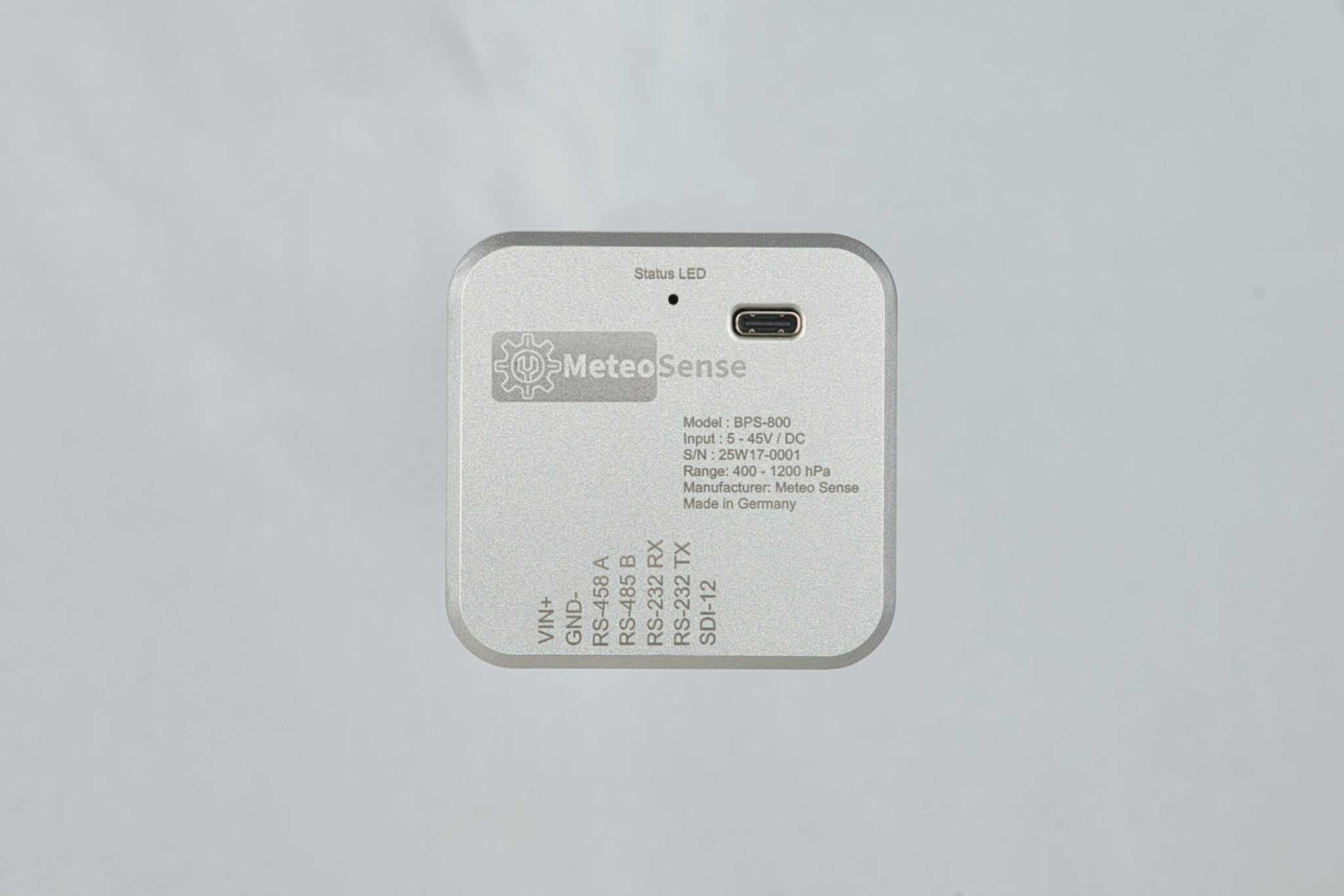 Analoger Präzisionsluftdrucksensor HIM500 mit dreifacher Sensorabsicherung und weiten Messbereich 600 bis 1100 hPa