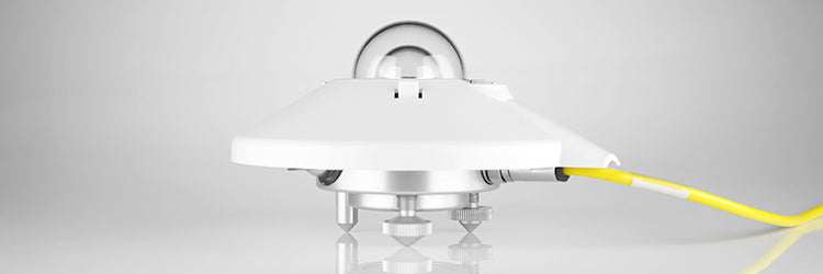 Pyranometer First Class CMP6 mit doppeltem Glasdom und gelbem Kabel.