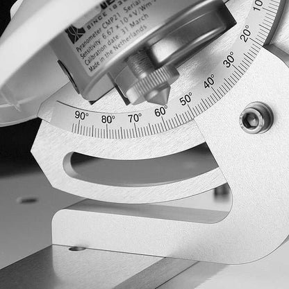 Montagesatz für Pyranometer zur Bestimmung der Globalstrahlung in PV-Anlagen, einstellbare Neigungsradiometerhalterung mit Skala.