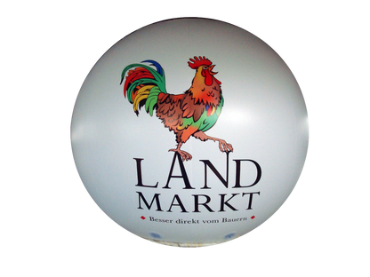 PVC Grossballon mit buntem Hahn-Design und „Land Markt“- Logo, B-Ware mit optischen Mängeln.