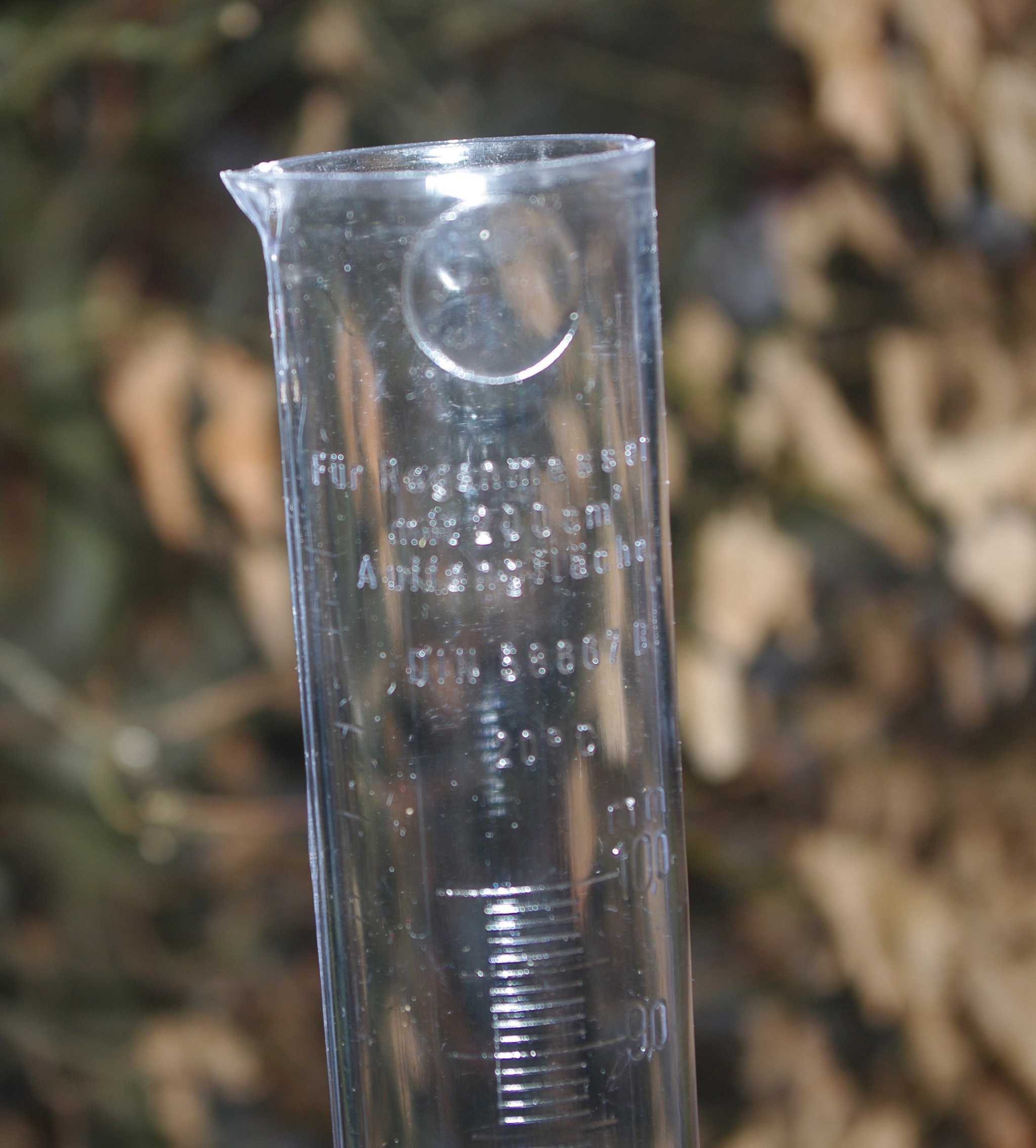 	Ersatzmessglas für den Hellmann-Niederschlagsmesser aus transparentem Kunststoff, Messbereich 0-10 mm, geeignet für 200 cm² und 500 cm².