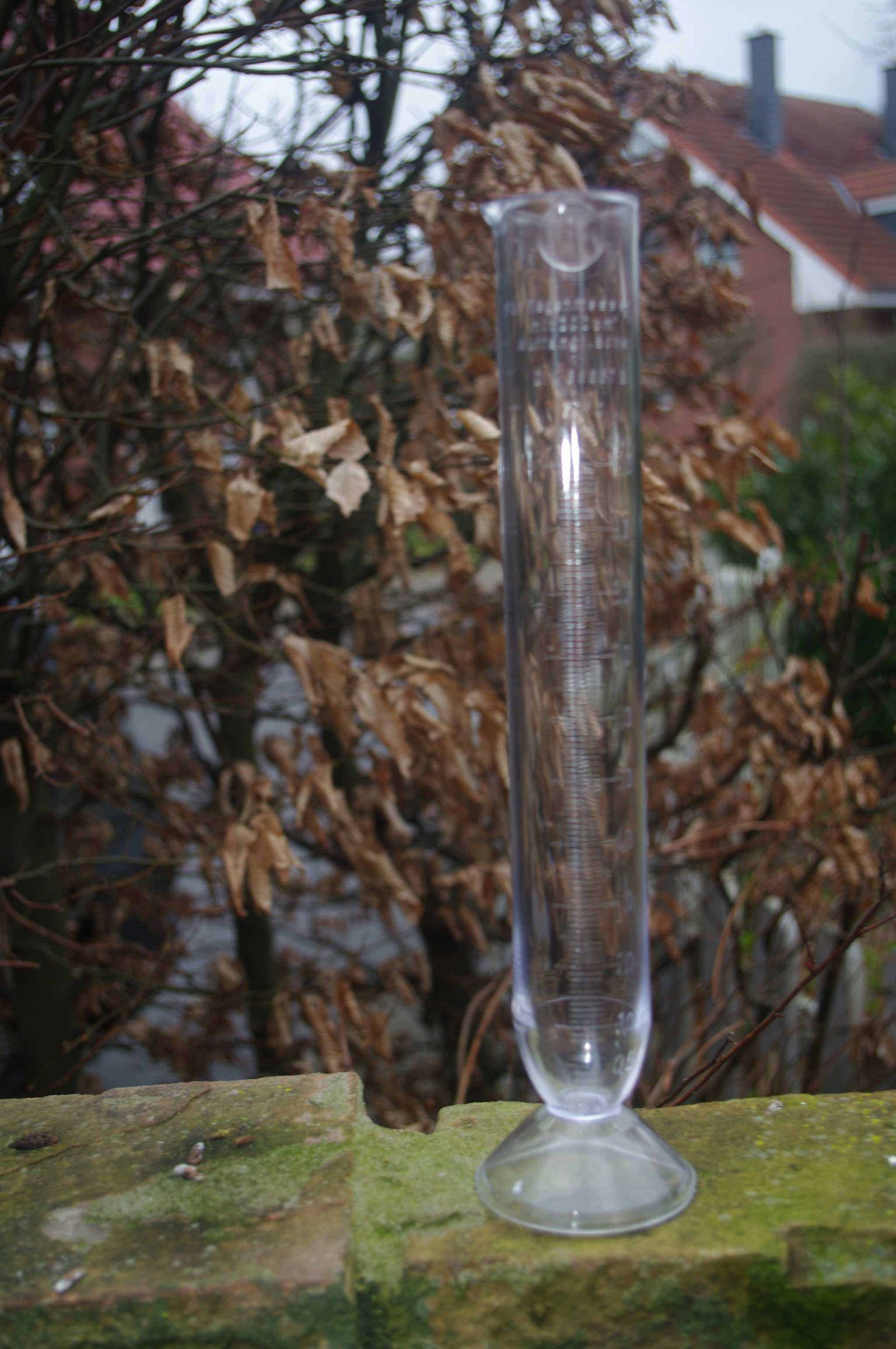 Transparent plastic replacement rain gauge for Hellmann, measures 0-10 mm precipitation.
