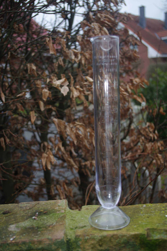 Transparent plastic replacement rain gauge for Hellmann, measures 0-10 mm precipitation.