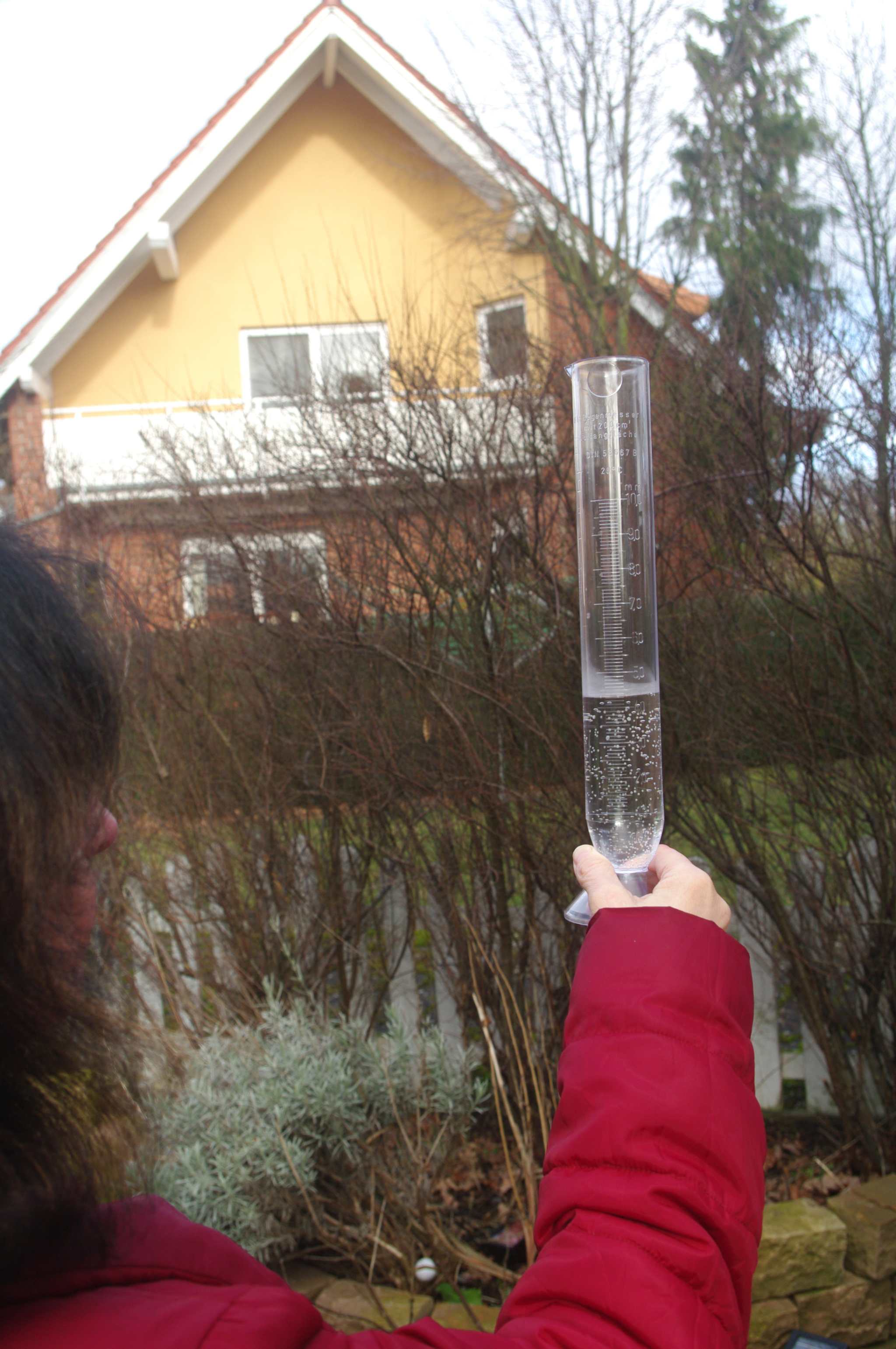 	Ersatzmessglas für den Hellmann-Niederschlagsmesser aus transparentem Kunststoff, Messbereich 0-10 mm, geeignet für 200 cm² und 500 cm².