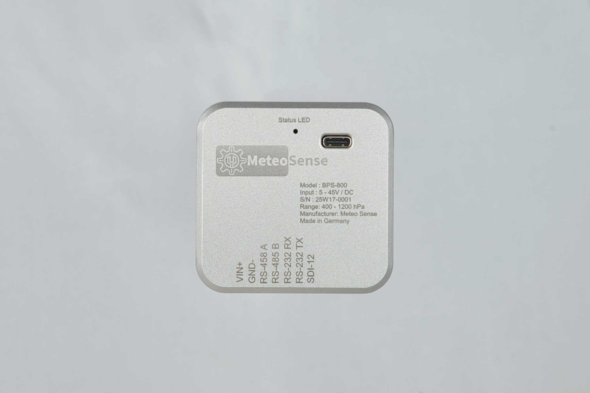 Analoger Präzisionsluftdrucksensor HIM500 mit dreifacher Sensorabsicherung und weiten Messbereich 600 bis 1100 hPa